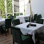 ホテル Spreezeit Connect 3*
